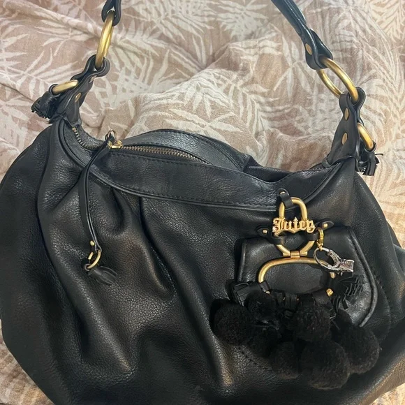 Juicy Couture Black and Gold Hobo Bag with Soft Leather - Picture 5 of 15